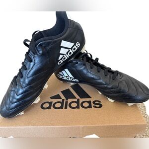 Adidas Soccer Cleats Youth Sz. 5
